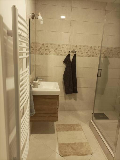 Stylovy Apartman Zemplinska Presov Exterior photo